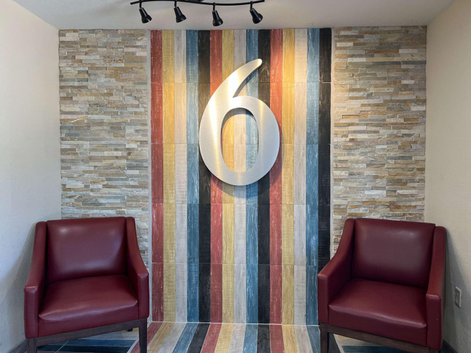 Public Area 2, Motel 6 Hattiesburg, MS, Forrest
