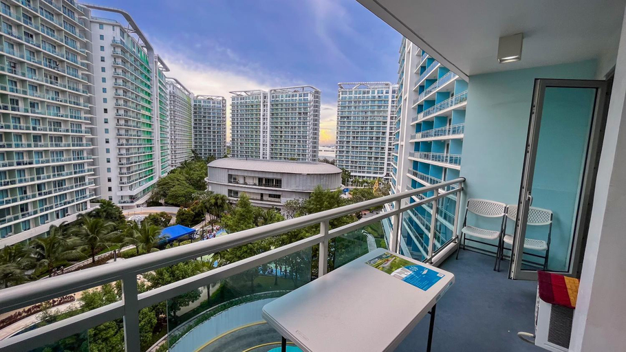 Others 5, Azure Urban Resort Residences w/ WIFI and Netflix, Pasay City