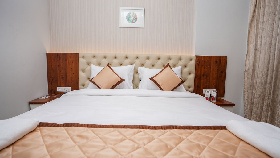 Bedroom 3, La Serene Business Hotel - Manyata Tech Park, Bangalore