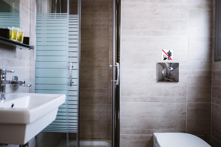 Bathroom 4, Piraeus Port Hotel, Attica