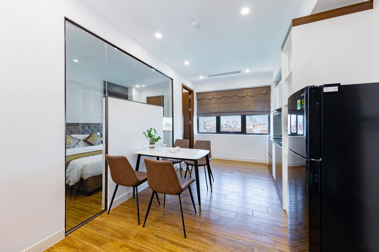 Dining Room 12