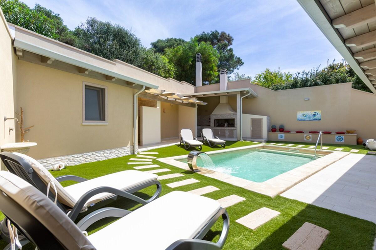 Sport & Beauty 2, Villa Rachele private pool, Carbonia-Iglesias