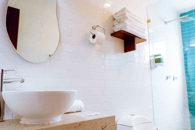 Bathroom 3, Santa Martha Bungalows, Compostela