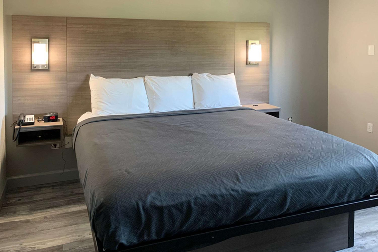 Bedroom 8