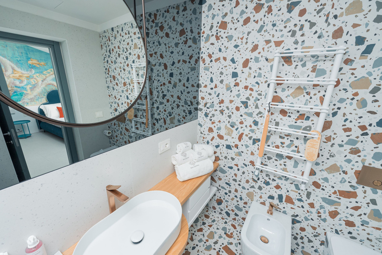 Bathroom 5, Albergo Dipinto Bacco Furore, Salerno