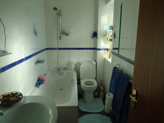 Bathroom 3, Edgware B&B, London