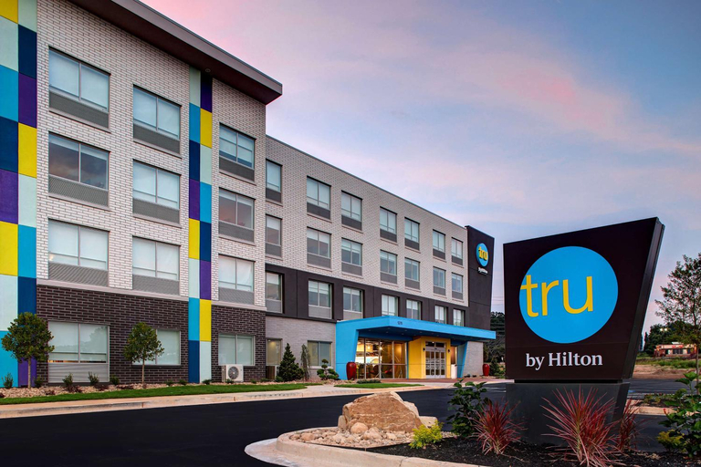 Exterior & Views 1, Budgetel Inn & Suites, Douglas