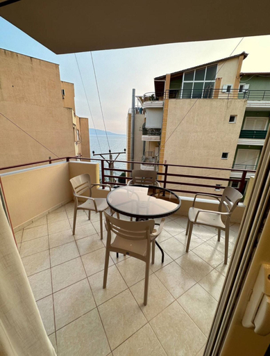 Others 4, Arkadia Saranda, Sarandës