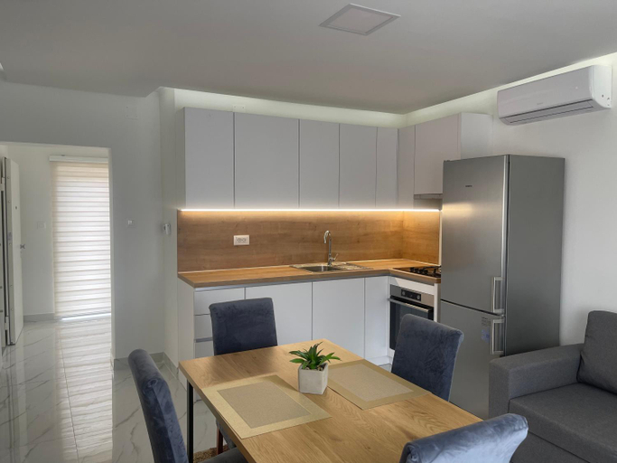 Others 5, Rozi apartments, Zagreb