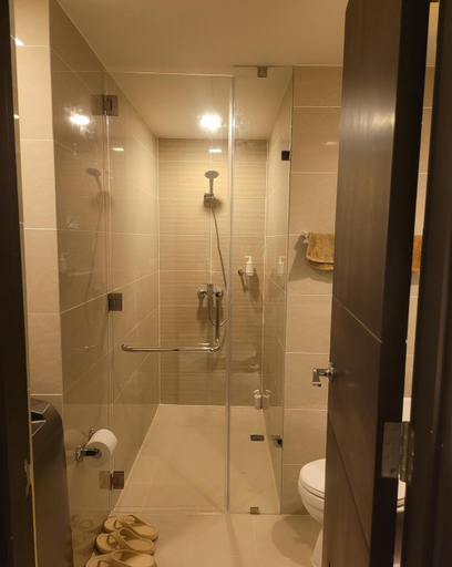 Bathroom 3, Uptown Parksuites Tower 2, Taguig