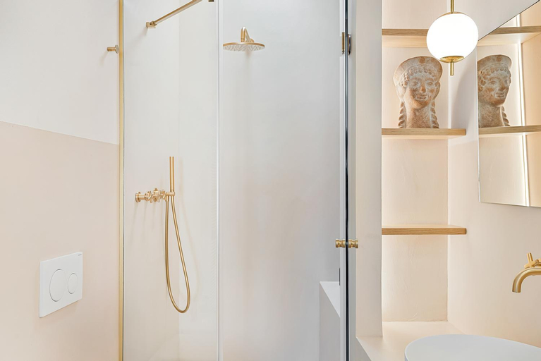 Bathroom 21