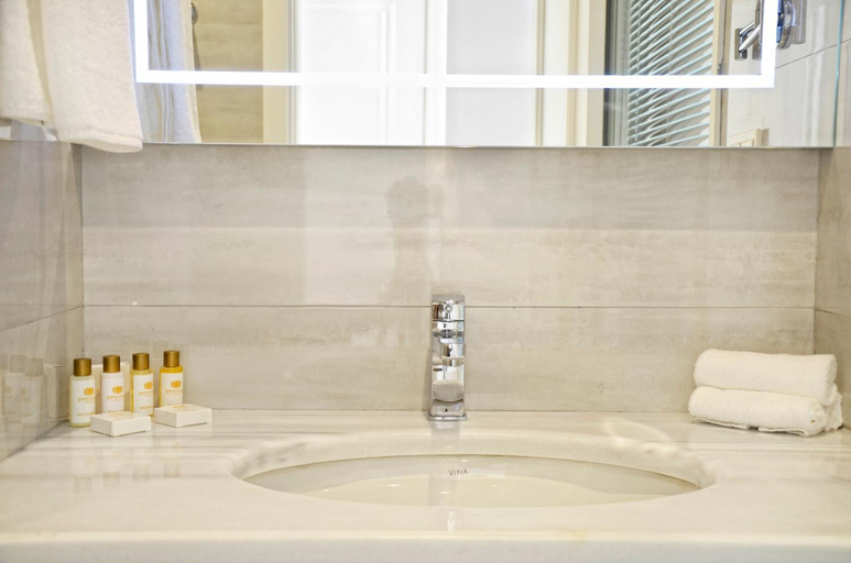 Bathroom 4, City Avenue Hotel, Tbilisi