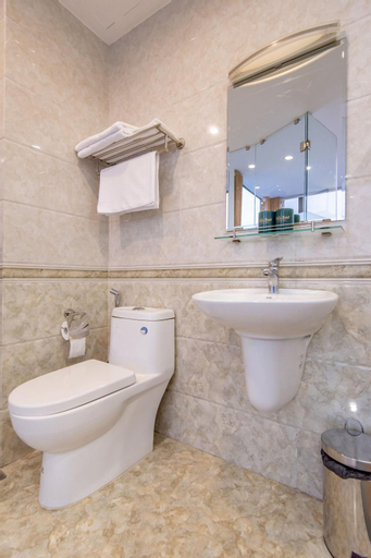 Bathroom 10