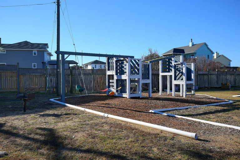 Others 5, Ocean Pines Resort, Dare