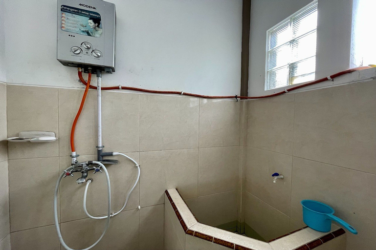 Bathroom 4