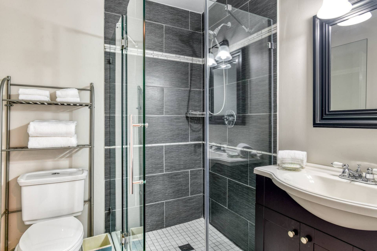 Bathroom, Castillo Suite, Saint Johns