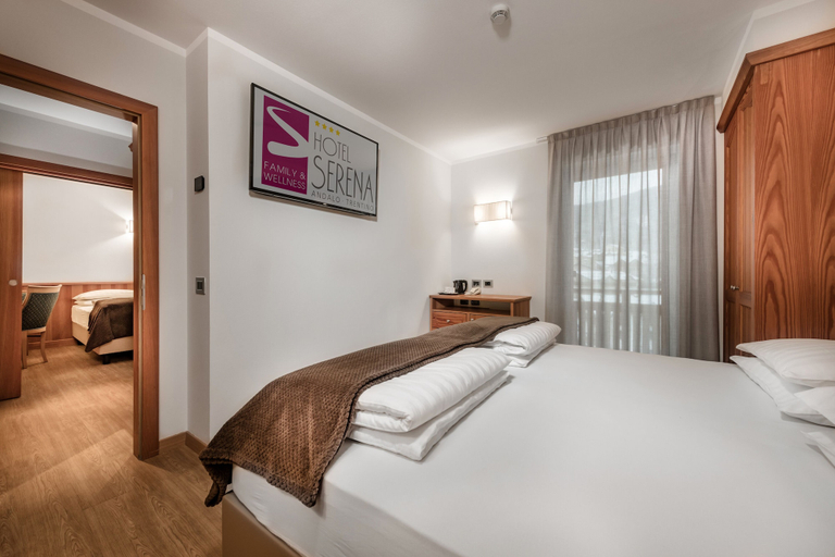 Bedroom 3, Family & Wellness Hotel Serena, Trento