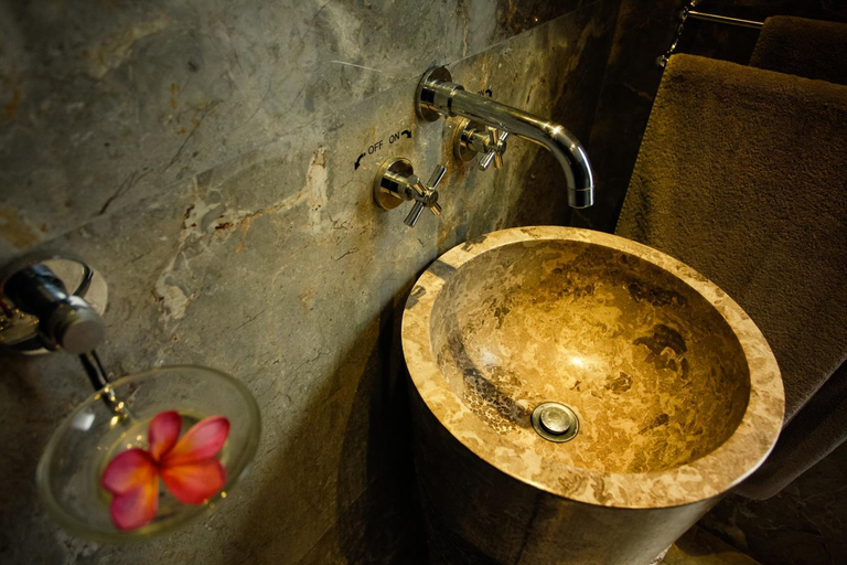 Bathroom 3, Villa Dewata Seminyak, Badung