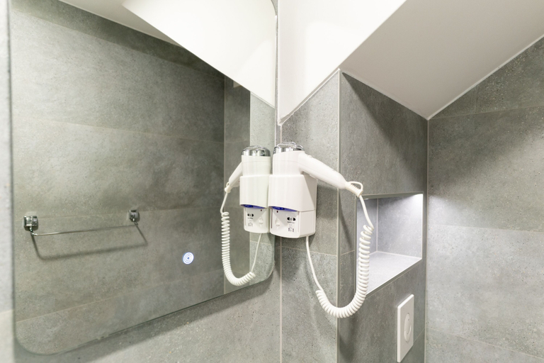 Bathroom 3, Ornament Hotel and Apartments, Sarajevo