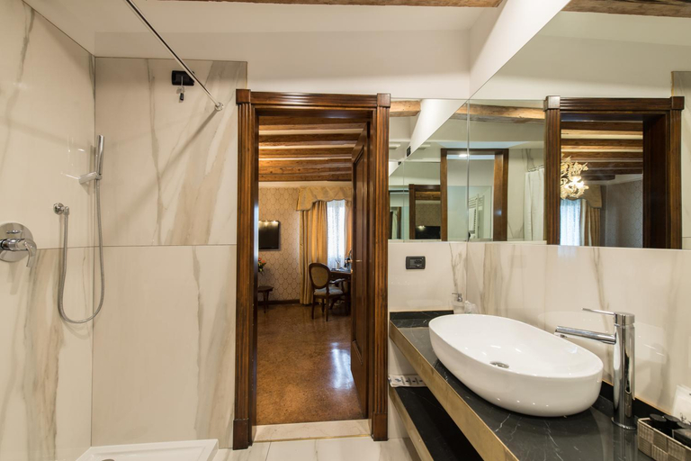 Bathroom 4, Palazzo Bembo Exclusive Accommodation, Venezia