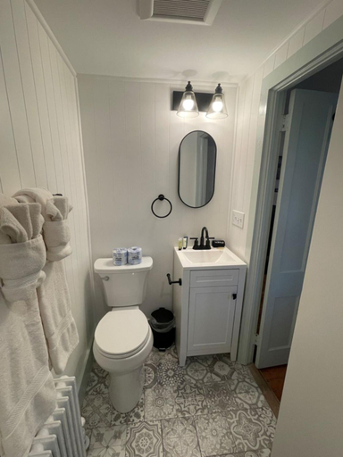 Others 4, Arlington Inn & Spa, Bennington