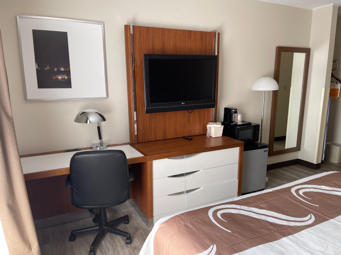 Bedroom 12
