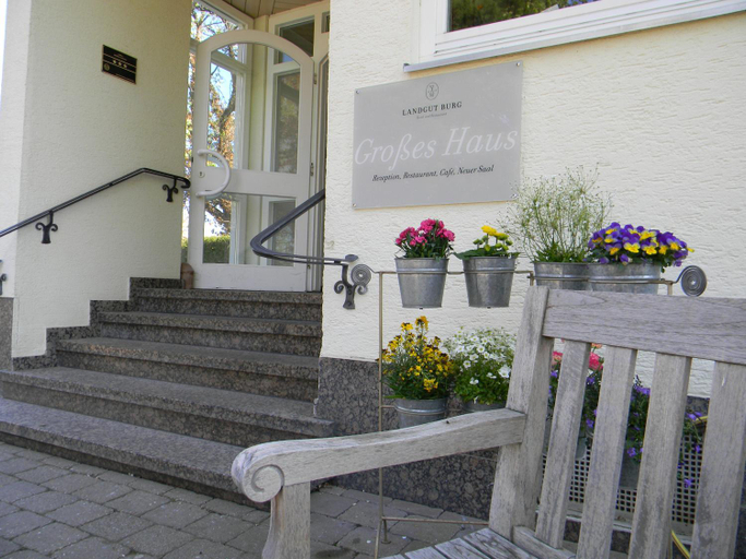 Exterior & Views 2, Hotel Landgut Burg, Rems-Murr-Kreis