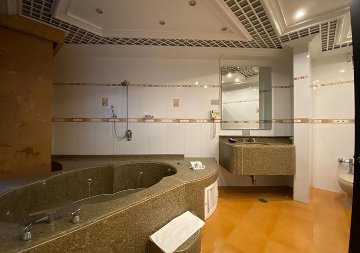 Bathroom 3, Motel Cartagena, Mexico City