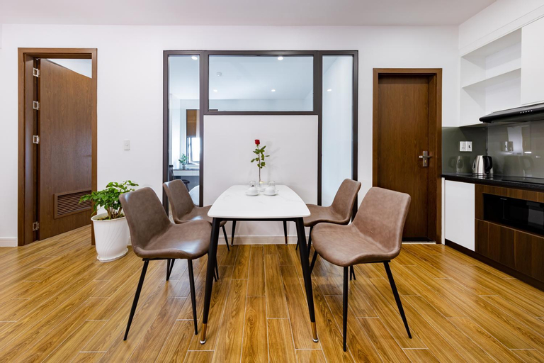 Dining Room 18