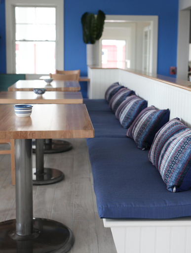 Others 4, The Sea Breeze Inn, Newport