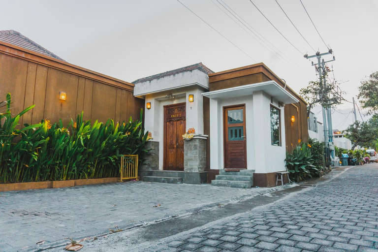 Villa Lapiz Lazuli 7 Seminyak Kuta 3BR With Pool, Badung