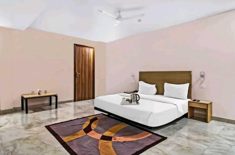 Others 4, Hotel Veridian, Lucknow