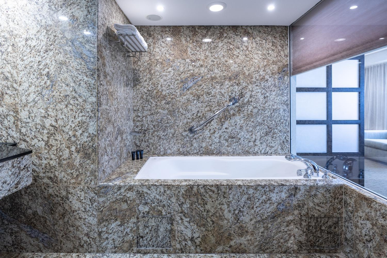 Bathroom 5, Eurobuilding Hotel & Suites Caracas, Baruta
