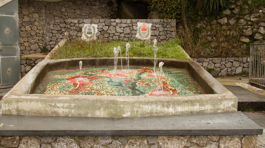 Bathroom 3, Il Borgo, Napoli