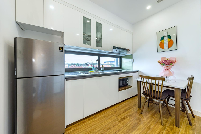 Dining Room 10