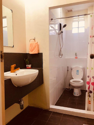 Bathroom 3, OK Phuket, Phuket Island