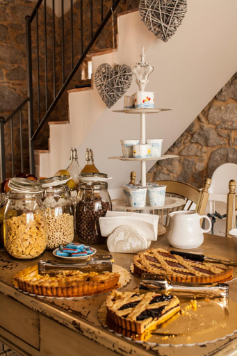 Food & Drinks 5, Aia Antica, Latina