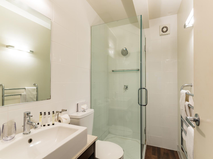 Others 2, Sea Spray Suites, Far North