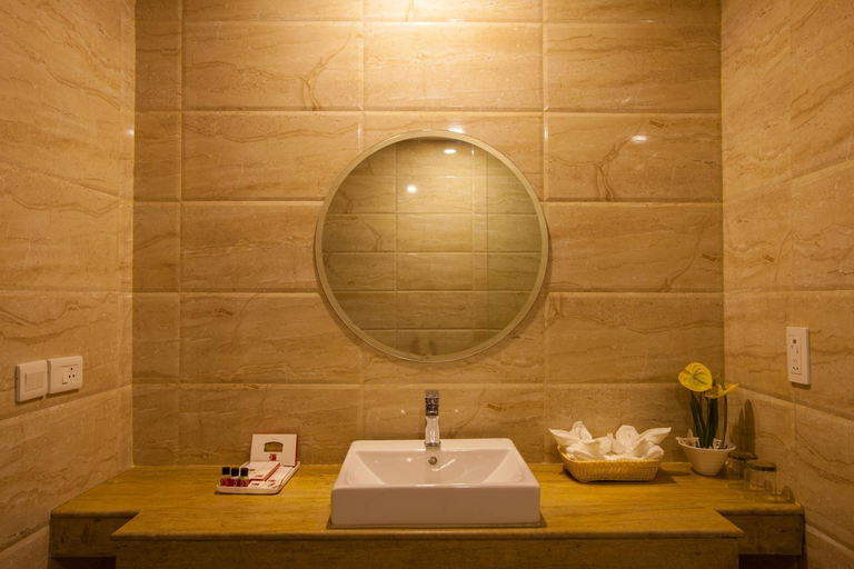 Bathroom 4, Velvet Clarks Exotica, Sahibzada Ajit Singh Nagar