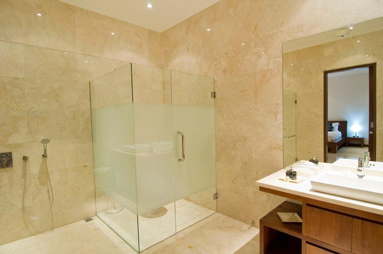 Bathroom 4