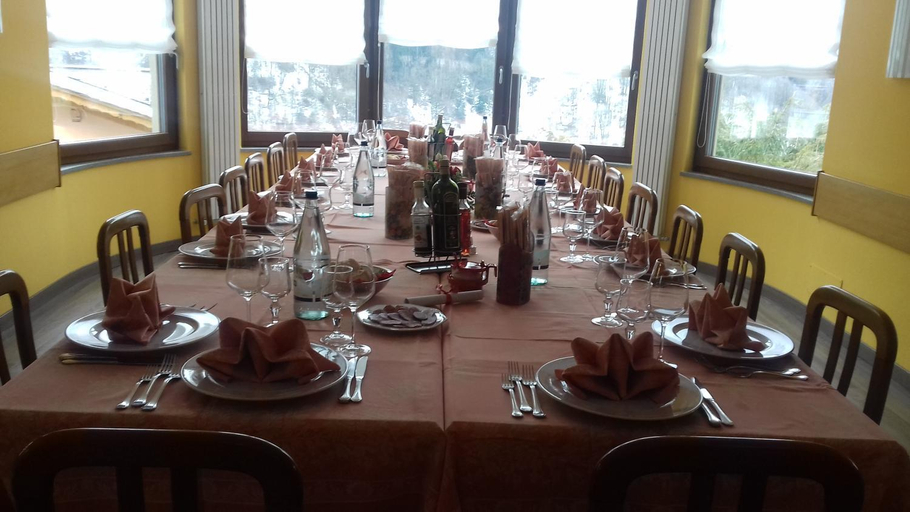 Food & Drinks 3, Hotel Mirage, Sondrio
