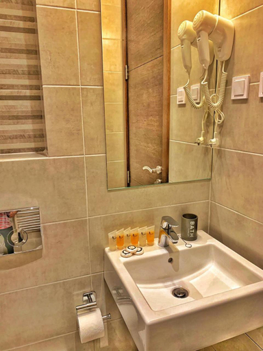 Bathroom 5, Hotel Pierina