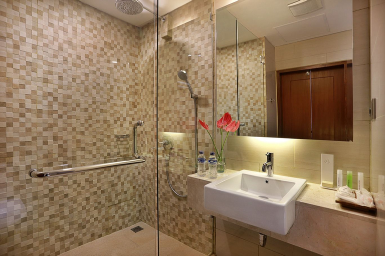 Bathroom 4