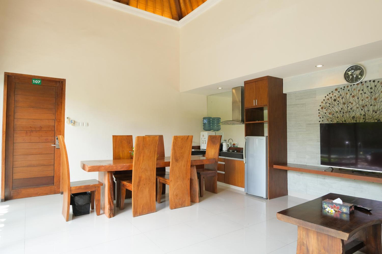 Dining Room 13