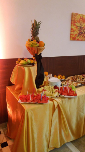 Food & Drinks, Ideal city, Tutin