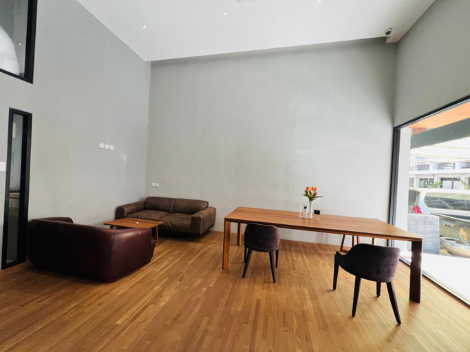 Public Area 2, Woodstory Boutique Hotel, Huai Kwang