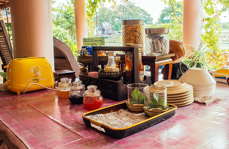 Food & Drinks 3, Loymanee House, Phra Nakhon Si Ayutthaya