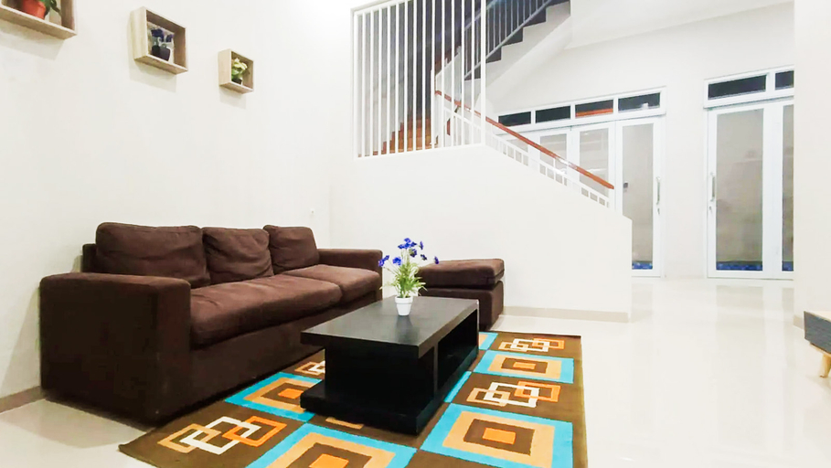 Others 4, Villa Arizdy with private pool Batu - Malang, Malang