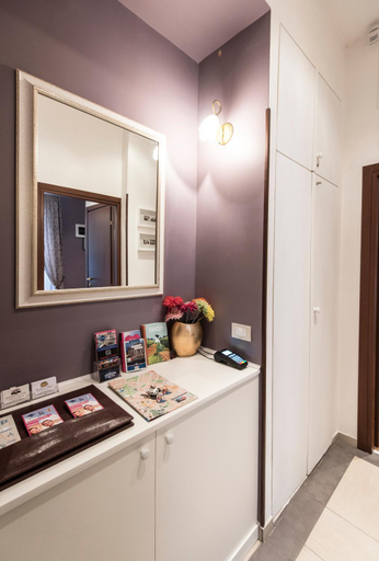 Public Area 2, The Best in Rome Vite, Rome