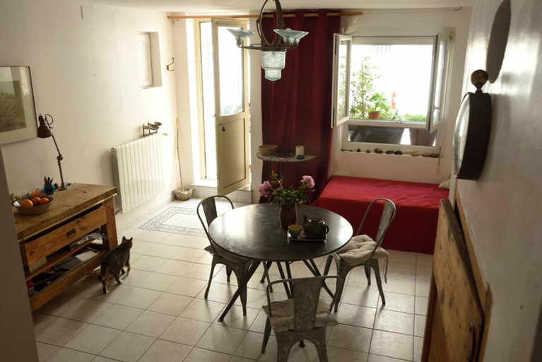 Others 5, la chambre claire, Aude